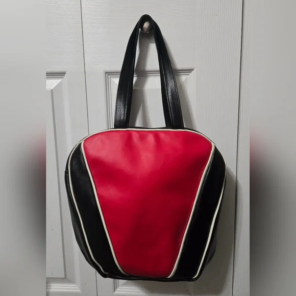 Atenti Red and Black Purse, Zippered Closure Tote Bag, Excellent Condition - Picture 3 of 13